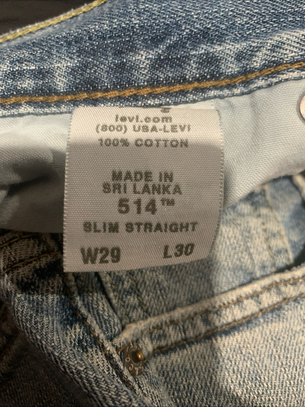 2 Levi's 514 Men's Light & Med Blue Denim slim straight Jeans W29 L30 - Picture 5 of 7
